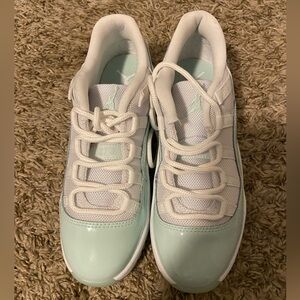 JORDAN 11 RETRO LOW 'IGLOO' Mint Green and White  Size 3y